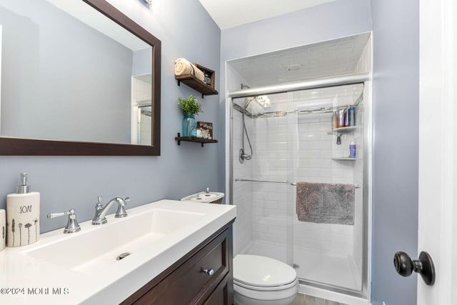 52 Aberdare Court 7, Freehold, NJ 07728