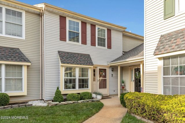 52 Aberdare Court 7, Freehold, NJ 07728