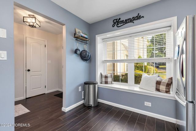 52 Aberdare Court 7, Freehold, NJ 07728