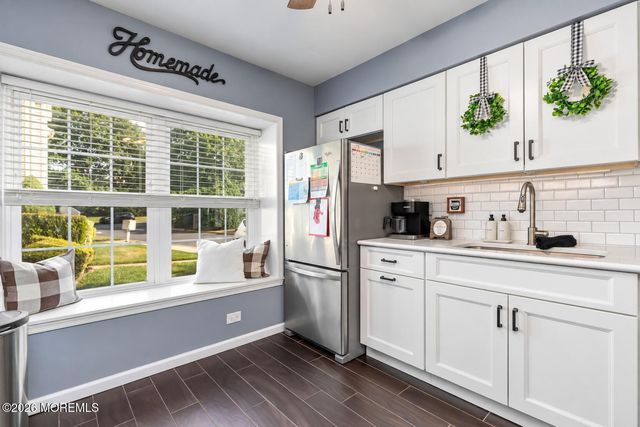 52 Aberdare Court 7, Freehold, NJ 07728
