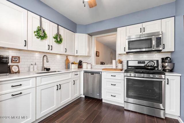 52 Aberdare Court 7, Freehold, NJ 07728