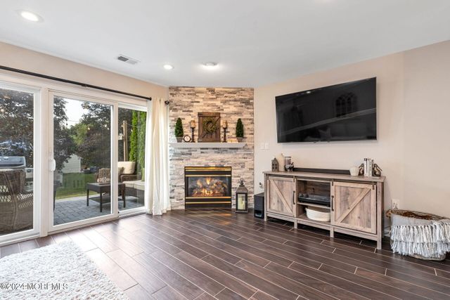 52 Aberdare Court 7, Freehold, NJ 07728