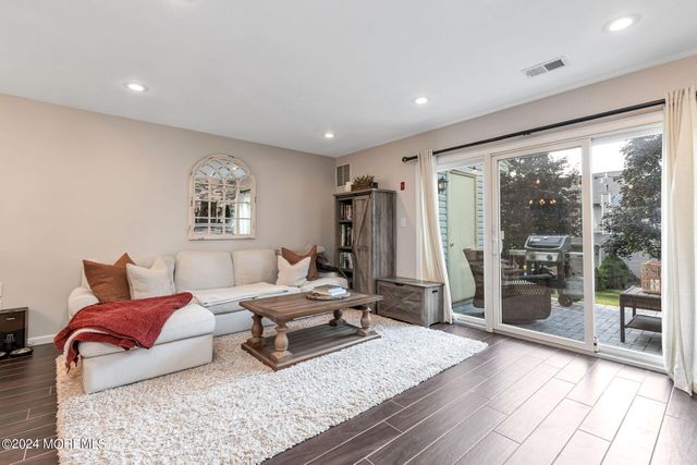 52 Aberdare Court 7, Freehold, NJ 07728