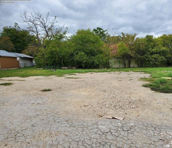 103 Denver Blvd, San Antonio, TX 78210