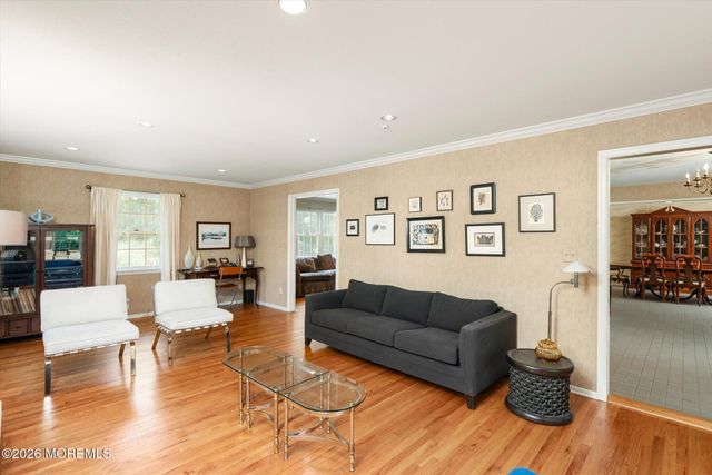 22 Woods Road, Freehold, NJ 07728