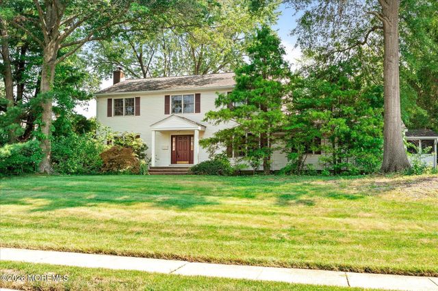 22 Woods Road, Freehold, NJ 07728