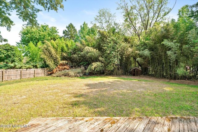 22 Woods Road, Freehold, NJ 07728