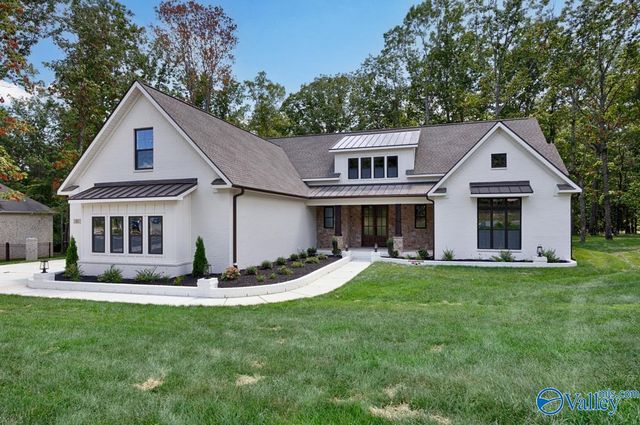 39 Trail Loop Road, Huntsville, AL 35803