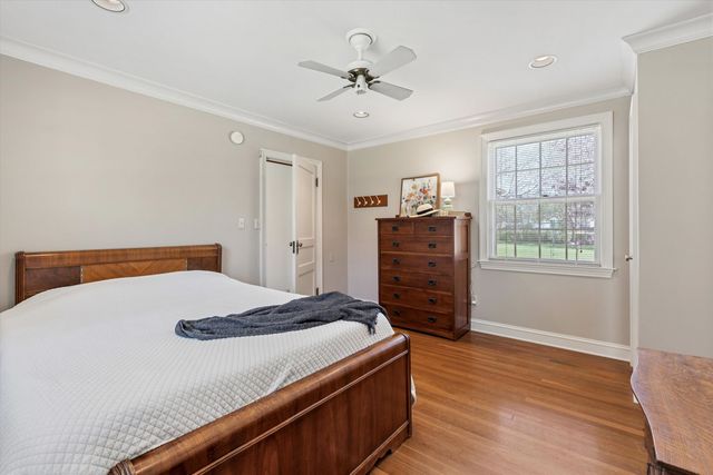 3334 OAK RD, Bartlett, TN 38135