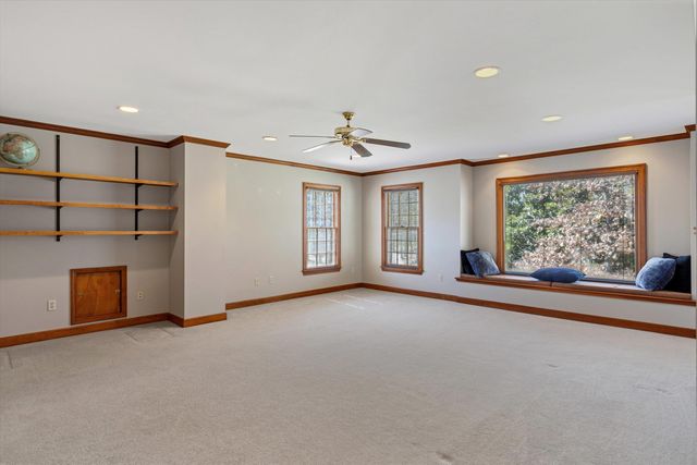 3334 OAK RD, Bartlett, TN 38135