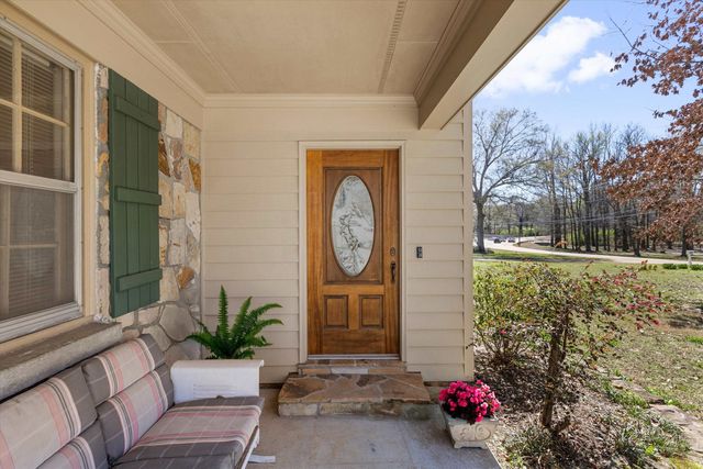 3334 OAK RD, Bartlett, TN 38135