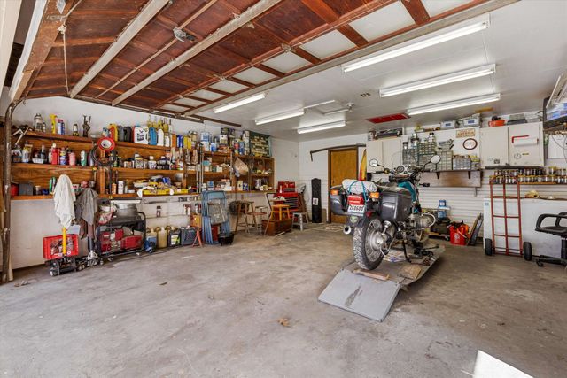 3334 OAK RD, Bartlett, TN 38135