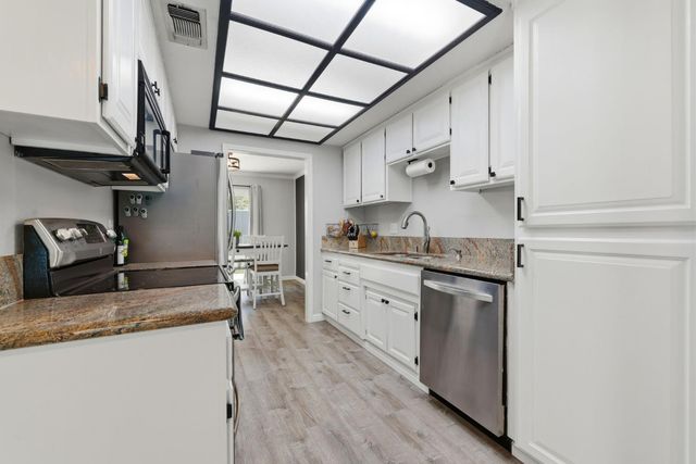 3278 Topaz Ln, Cameron Park, CA 95682