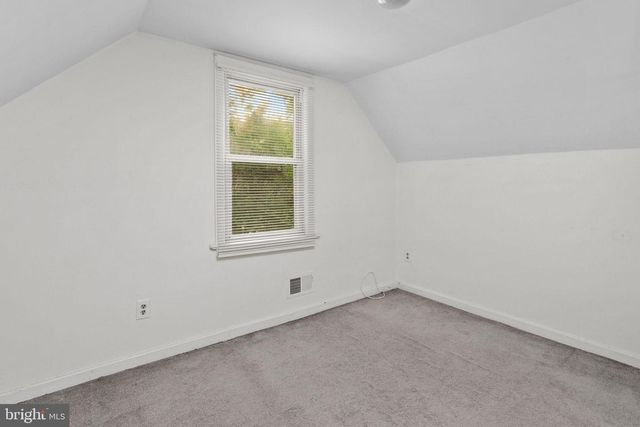 127 GREEN LN, Ewing, NJ 08638