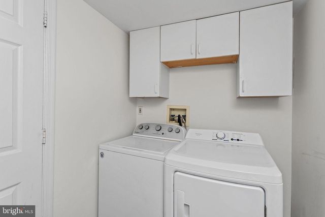 127 GREEN LN, Ewing, NJ 08638