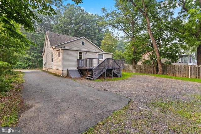 127 GREEN LN, Ewing, NJ 08638