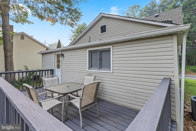127 GREEN LN, Ewing, NJ 08638
