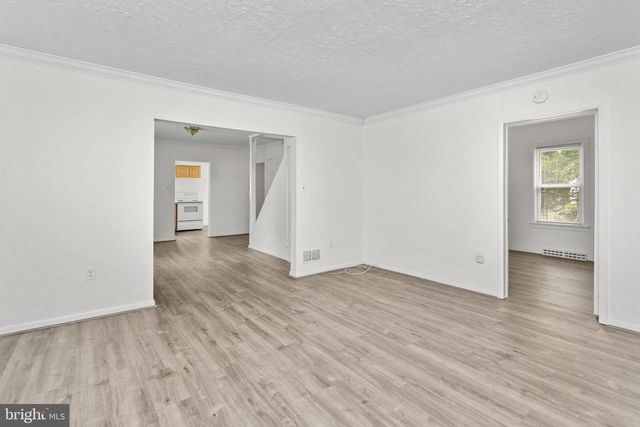 127 GREEN LN, Ewing, NJ 08638