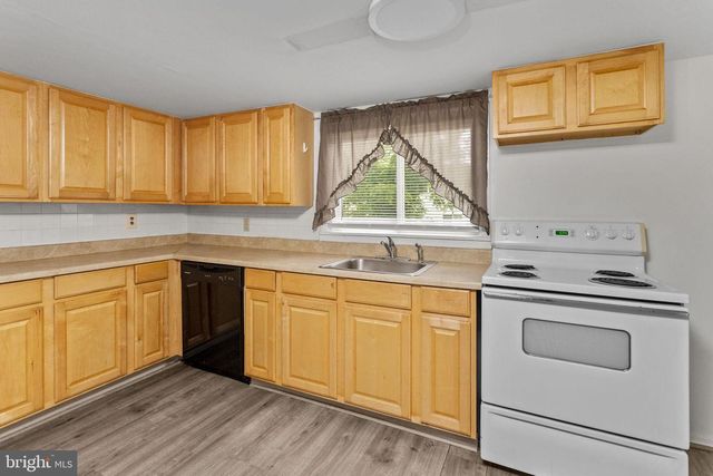 127 GREEN LN, Ewing, NJ 08638