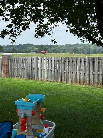 3711 W Cobblefield Street, Springfield, MO 65807