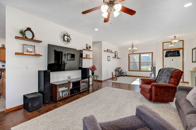 3711 W Cobblefield Street, Springfield, MO 65807