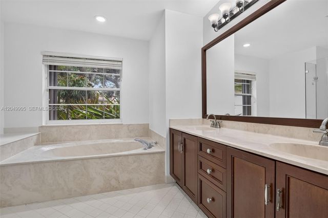 1485 Seabay Rd, Weston, FL 33326