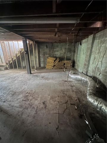 4245 Utoy SW Court, Atlanta, GA 30331