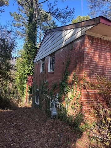 4245 Utoy SW Court, Atlanta, GA 30331