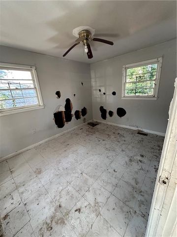 4245 Utoy SW Court, Atlanta, GA 30331