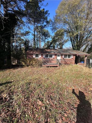 4245 Utoy SW Court, Atlanta, GA 30331