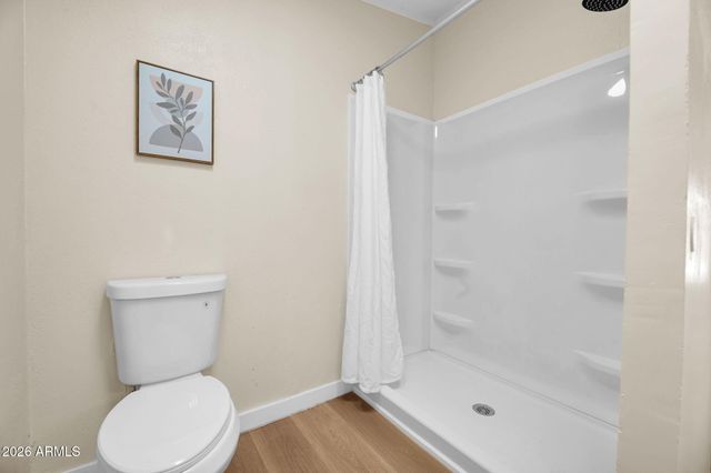322 E WAGONER Road, Phoenix, AZ 85022