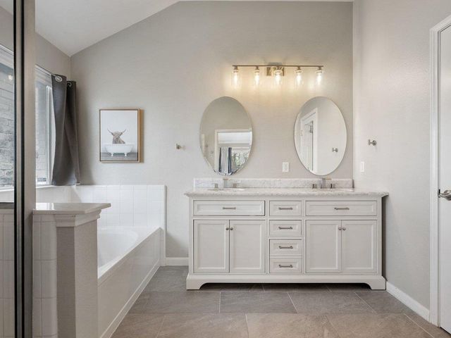 608 Ranier LN, Round Rock, TX 78665