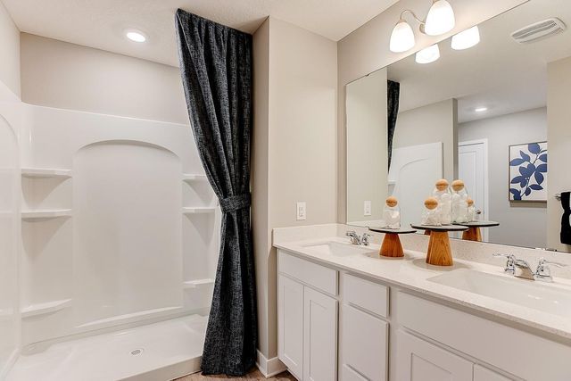 12603 Marshview Drive, Rogers, MN 55374