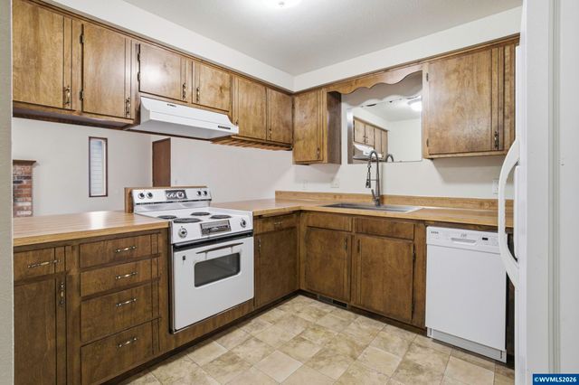 4864 Towhee Ct S, Salem, OR 97302