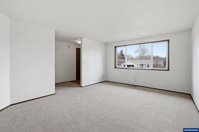 4864 Towhee Ct S, Salem, OR 97302