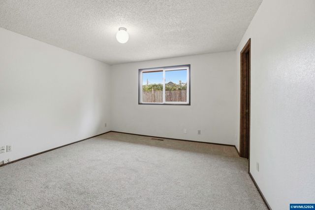 4864 Towhee Ct S, Salem, OR 97302