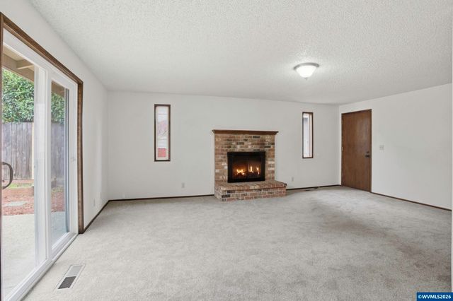 4864 Towhee Ct S, Salem, OR 97302