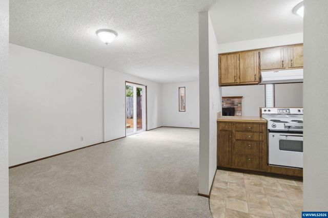 4864 Towhee Ct S, Salem, OR 97302