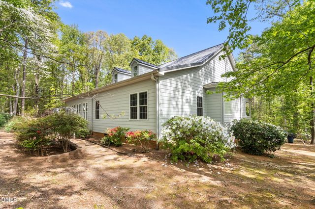 104 Greenside Lane, Sanford, NC 27332
