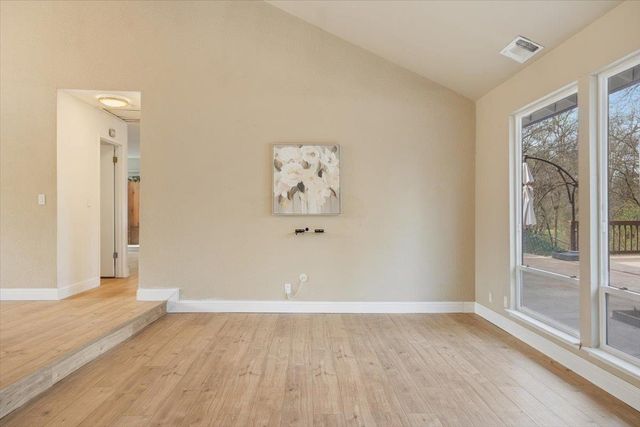 2106 Van Ness Dr, Roseville, CA 95661