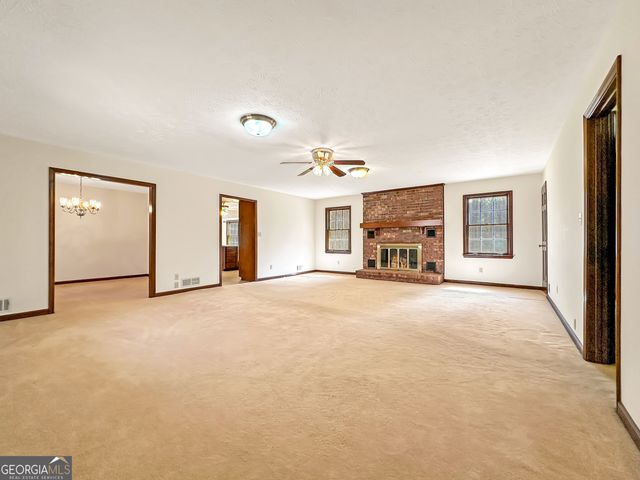 145 Cedar Circle, Fayetteville, GA 30214