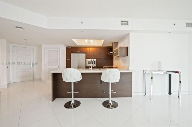 200 Sunny Isles Blvd 2-806, Sunny Isles Beach, FL 33160