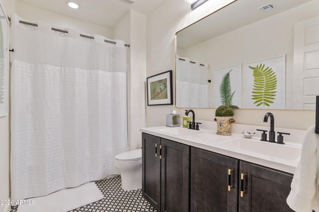 1956 W KINFIELD Trail, Phoenix, AZ 85085