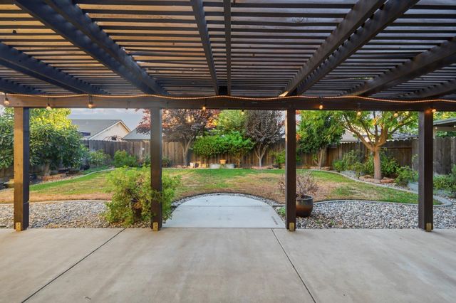 5413 Sugar Creek Lane, Salida, CA 95368