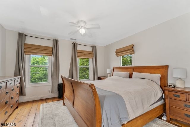105 Main St, Lebanon Boro, NJ 08833
