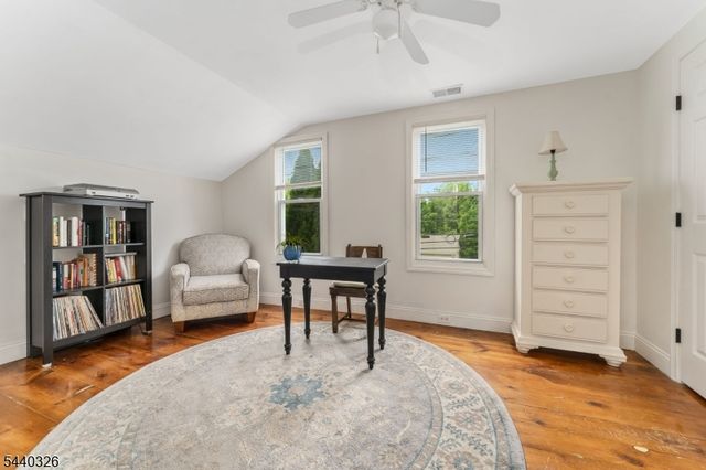 105 Main St, Lebanon Boro, NJ 08833