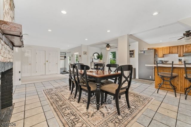 105 Main St, Lebanon Boro, NJ 08833