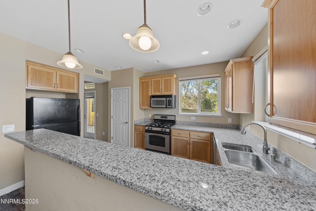 Image 5 of property listing at 4877 Bougainvillea Circle, Sparks, NV 89436