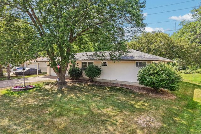 681 Terrace Drive, Roseville, MN 55113