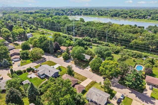 681 Terrace Drive, Roseville, MN 55113